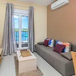 Nikolina Seaview Апартаменты
