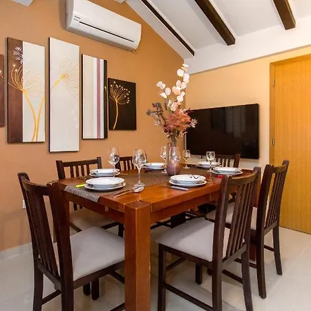 Nikolina Seaview Apartman