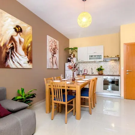 Nikolina Seaview * Sibenik