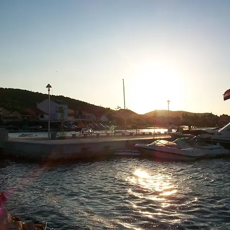 Nikolina Seaview
