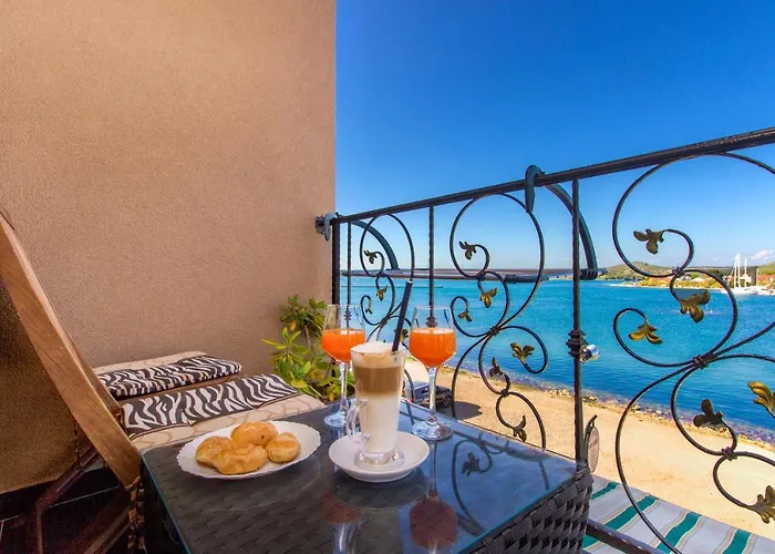 Nikolina Seaview Apartment