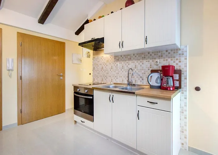 Διαμέρισμα Nikolina Seaview