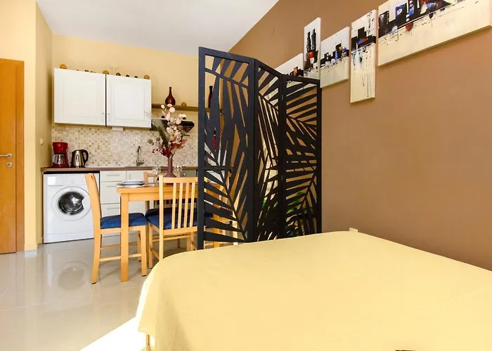 Nikolina Seaview Apartment