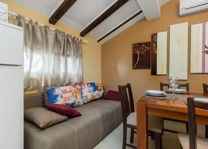 Apartment Nikolina Seaview