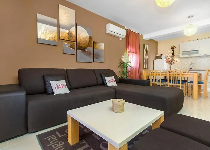 Nikolina Seaview Apartment