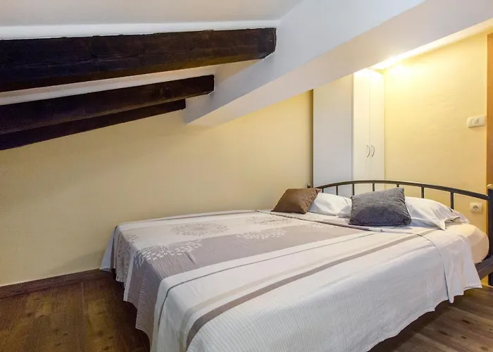 Nikolina Seaview Σίμπενικ