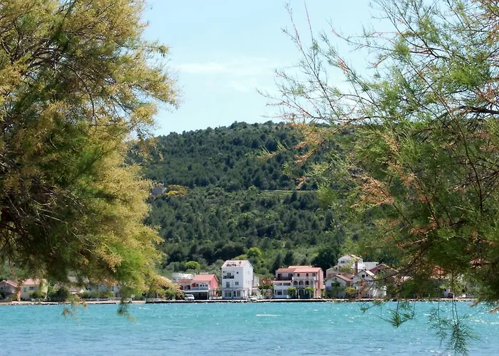 Nikolina Seaview Apartment